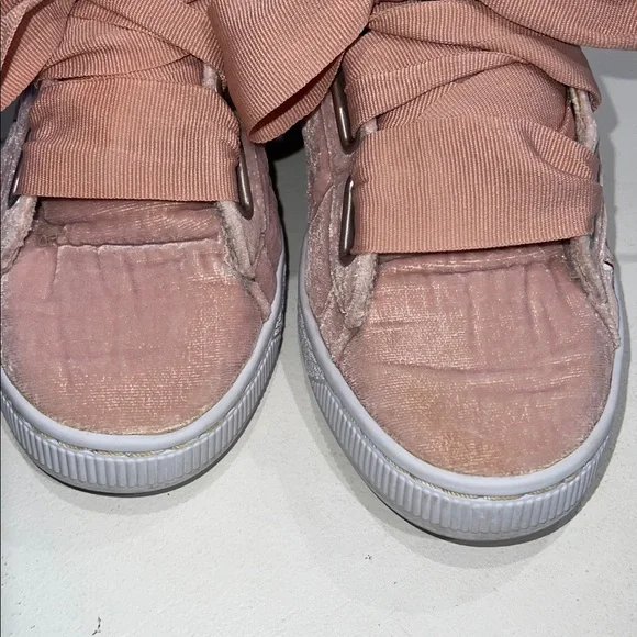 Puma Basket Heart Hyper Embroidery women's shoes size 7 - Picture 9 of 13